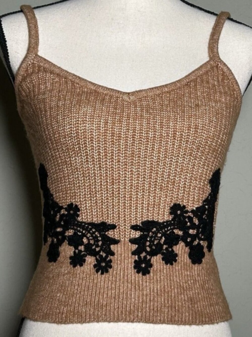 Express Women’s Tan Knit Tank Top Lace Appliqué Crop Cami Sweater Wool Blend XS - Picture 2 of 9